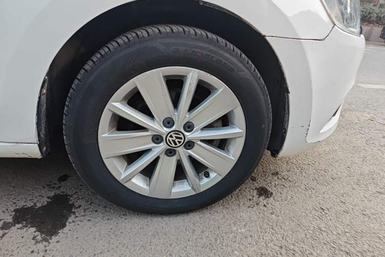 Used Volkswagen Jetta 2015 Value Edition 1.6L Automatic Comfort Version
