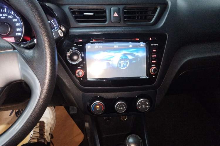 Used Kia K2 2015 Sedan 1.4L Automatic GLS
