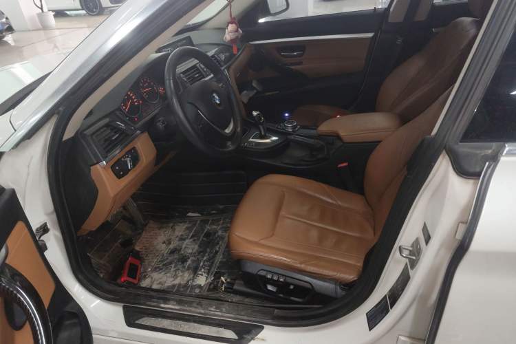 Used BMW 3 Series GT 2014 320i Design Package Model
