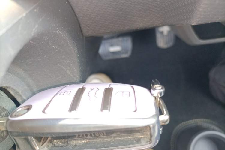 Used Chery New Energy QQ Ice Cream 2022 170km Sundae Phosphate Lithium-Ion
