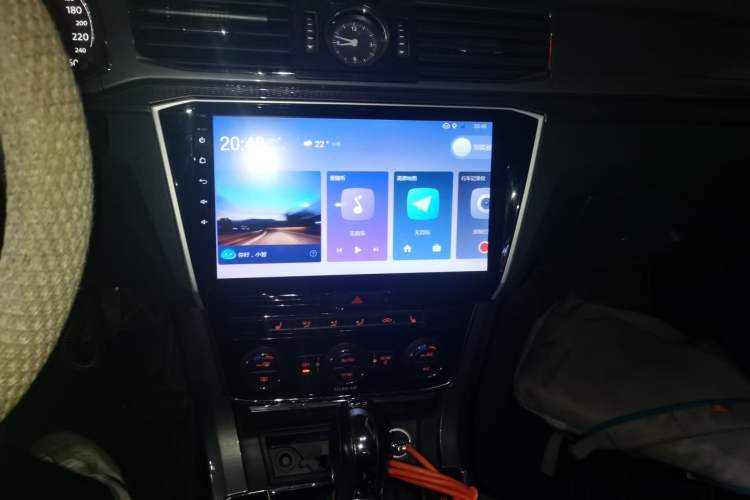 Used Volkswagen Passat 2016 330TSI DSG Luxury Edition Audio And AC Panel