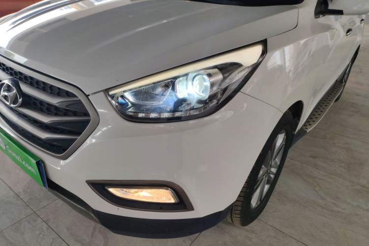 Used Hyundai ix35 2013 2.0L Automatic Two-Wheel Drive Smart GLS China IV Standard
