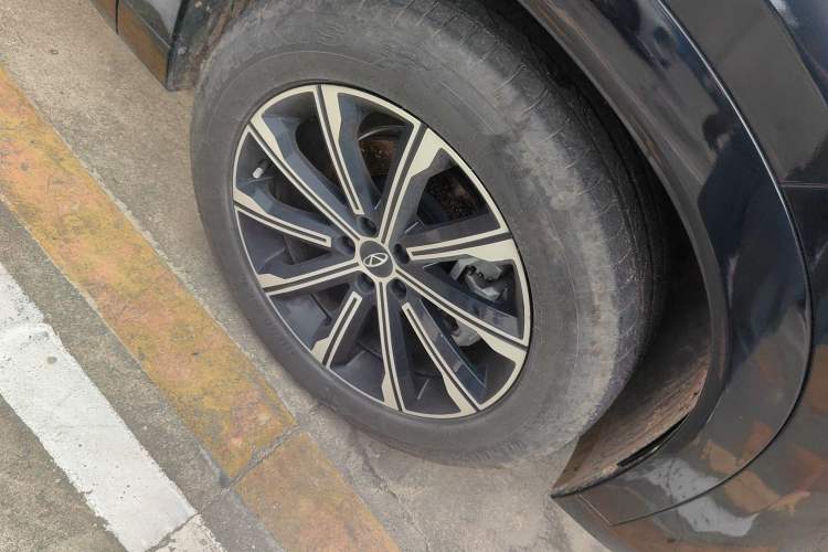 Used Chery Tiggo 9 2023 2.0T Dual-Clutch Two-Wheel Drive Leading Edition 5 Seats
