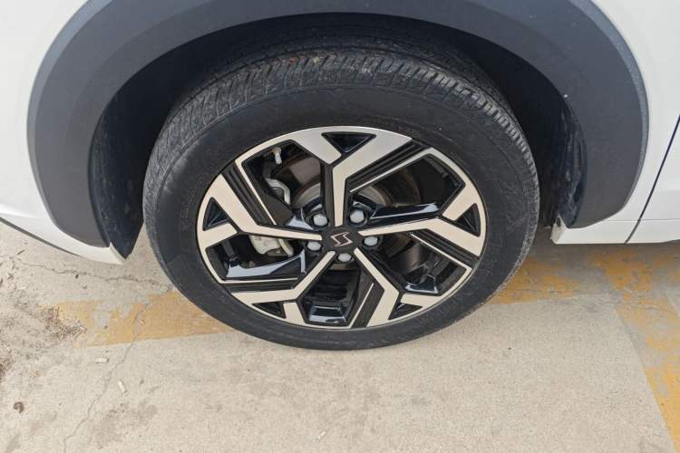 Used SOL X8 2021 300T DCT Luxury Smart Connect Edition 5 Seats
