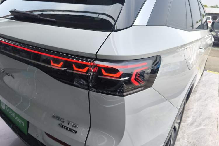 Used Volkswagen Tavendor 2023 380TSI Four-Wheel Drive R-Line Cruise Edition
