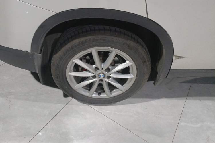 Used BMW X1 2019 sDrive18Li Fashion Model Right Rear Wheel Hub