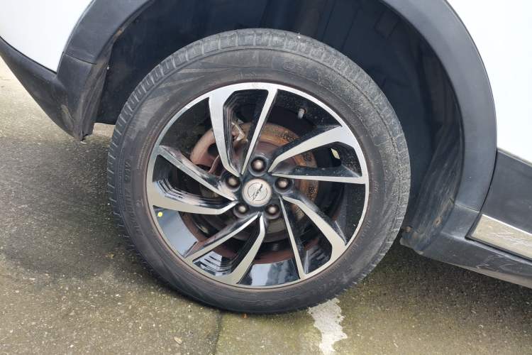 Used Zotye T300 2017 1.5L Manual Luxury Model Right Rear Wheel Hub