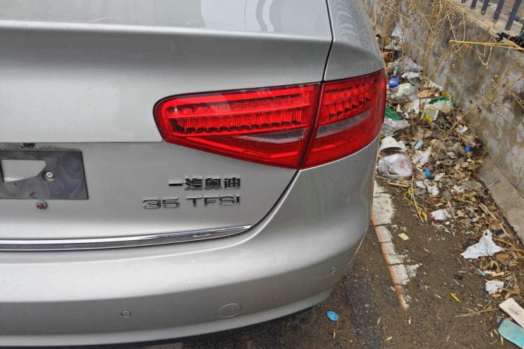 Used Audi A4L 2016 35 TFSI Collector's Edition Automatic Standard Model Right Rear Taillight