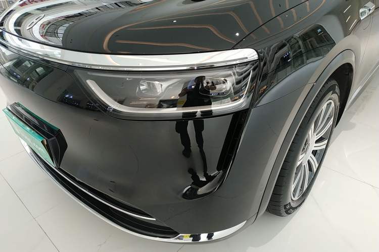 Used Hima AITO M8 2025 Extended-Range Max+ Version 53.4 kWh 6-Seater Edition Left Front Headlight