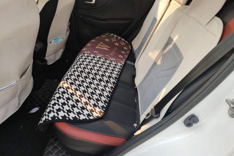 Used Luxgen U5 SUV 2017 1.6L CVT Knight Edition Left Rear Seat