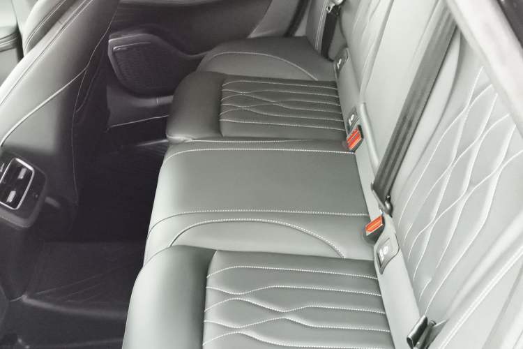 Used Chery Arrizo 8 2025 1.6T DCT Smart Left Rear Seat