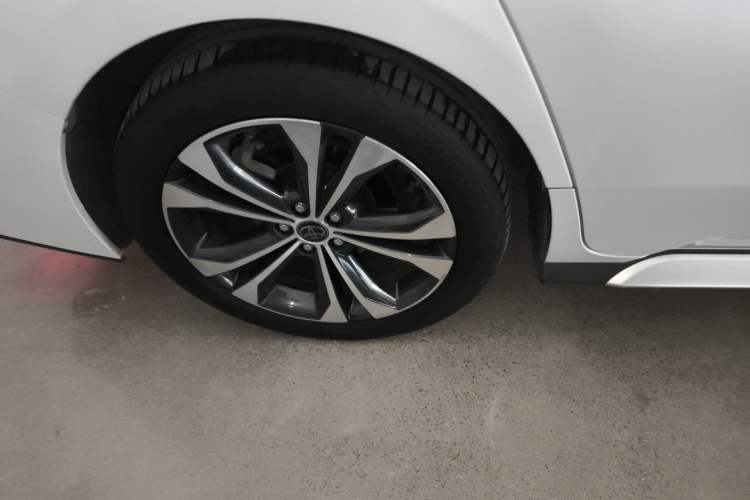 Used Toyota Granvia 2023 2.5L Hybrid Prestige PLUS Edition Exterior 5