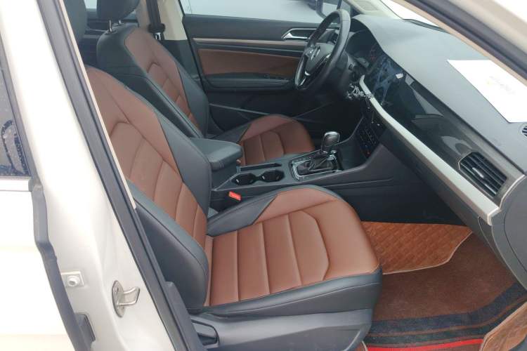 Used Volkswagen Lavida 2021 280TSI DSG Luxury Edition Right Front Seat