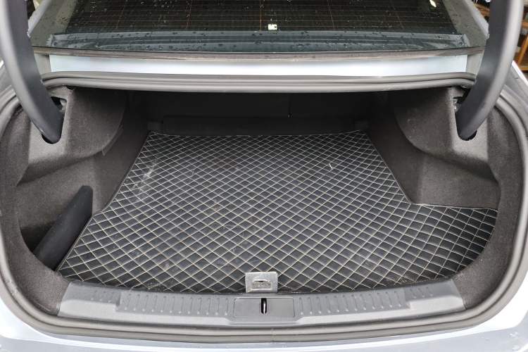 Used Lincoln Z 2022 iXiang Luxury Edition