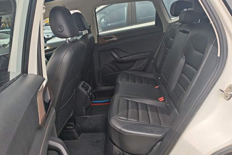 Used Volkswagen Tharu 2020 280TSI Two-Wheel Drive Luxury Plus Version China VI Standard Left Rear Seat