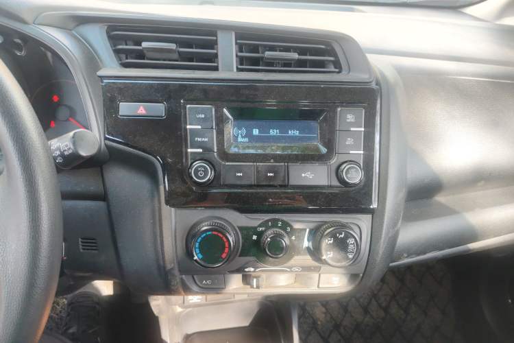 Used Honda Fit 2018 1.5L Manual Comfort Version