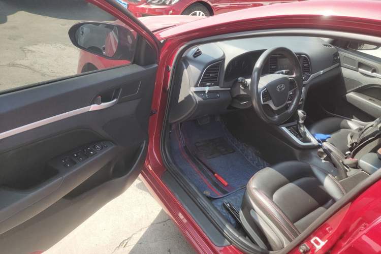 Used Hyundai Elantra (6th Generation / Lingdong) 2016 1.6L Automatic ZhiXuan – Elite Version