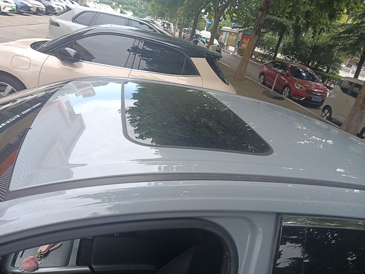 Geely Galaxy L6 2024 125km PLUS Dragon Edition — снимка 7