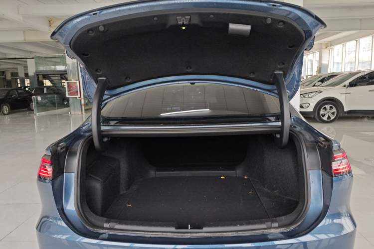 Used Geely Galaxy A7 2025 Model EM-i 150km Starship Edition Trunk