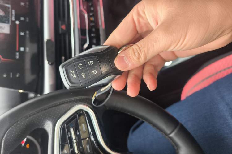 Used Soueast DX5 2019 1.5T CVT Luxury Version
