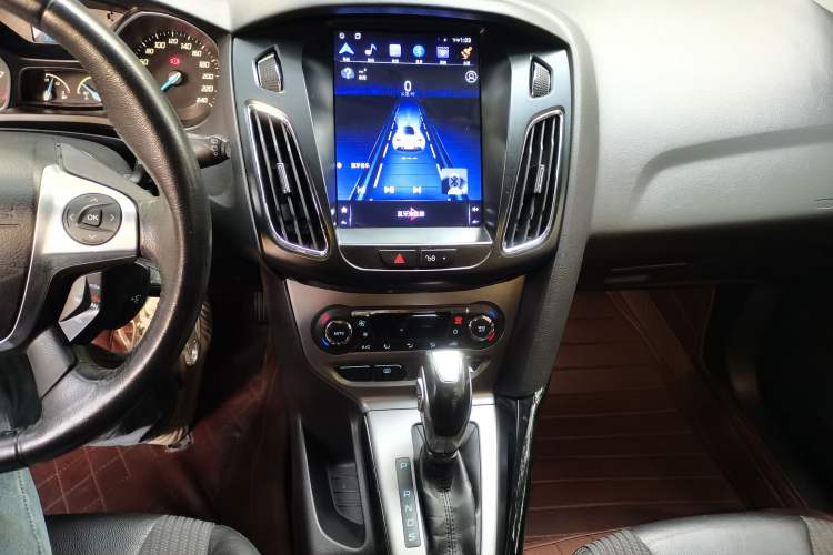 Used Ford Focus 2012 Hatchback 1.6L Automatic Fashion Edition