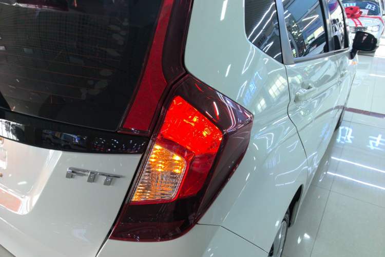 Used Honda Fit 2018 1.5L CVT Comfort Version Right Rear Taillight
