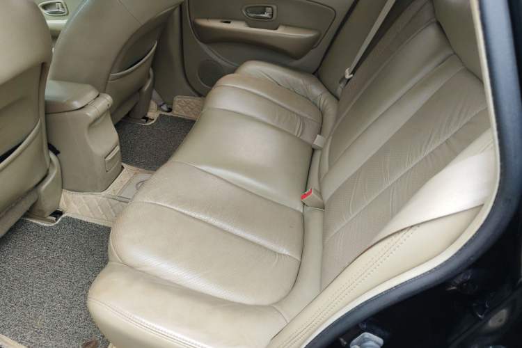Used Nissan Sylphy 2012 Classic 1.6 XL Automatic Luxury Edition Left Rear Seat
