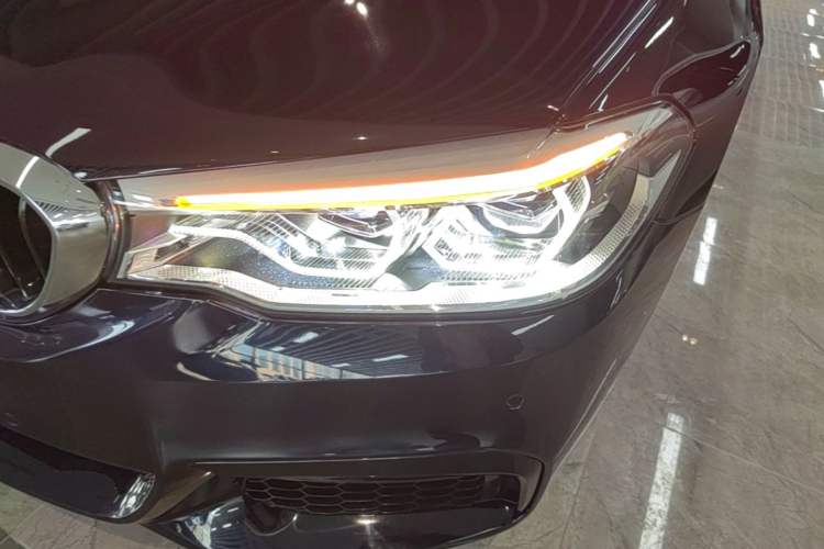 Used BMW 5 Series 2020 530Li Leading Model M Sport Package Left Front Headlight