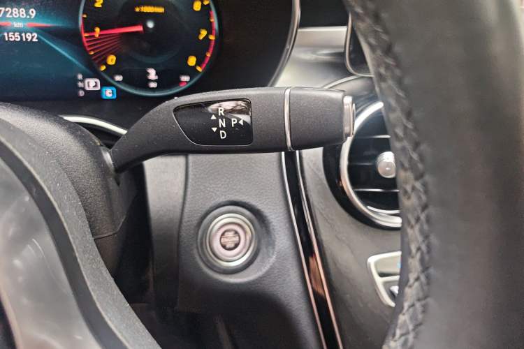 Used Mercedes-Benz C-Class 2021 C 200 L Fashion Edition Sport Version Gear Lever
