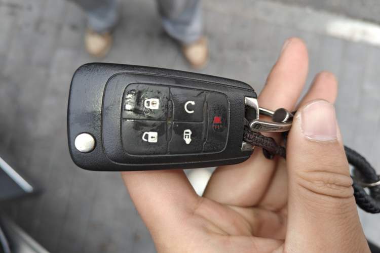 Used Buick GL8 2018 28T Luxury Model China VI Standard Vehicle Key