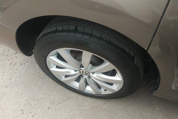 Used Volkswagen Sharan 2014 2.0 TSI Comfort Model
