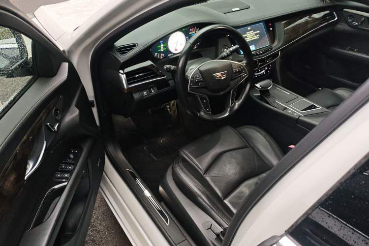 Used Cadillac CT6 2017 40T Luxury Model
