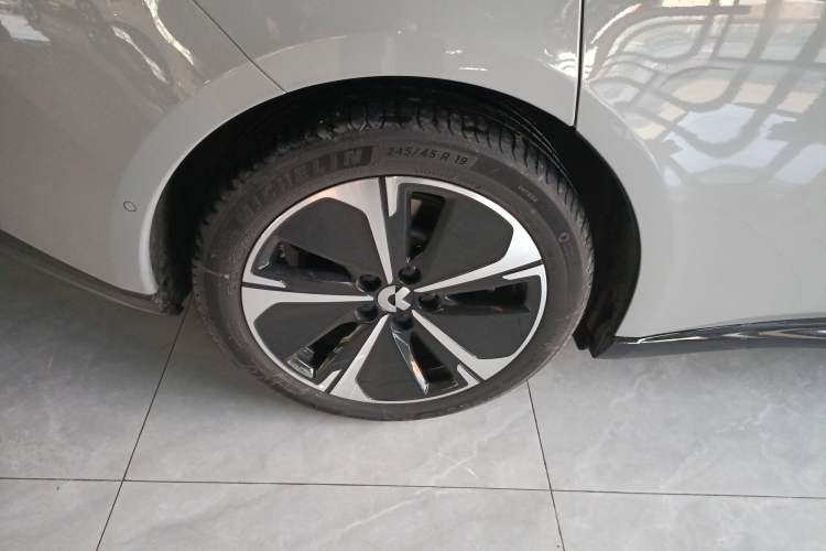 Used Nio ET5T 2025 75 kWh Touring Exterior 8