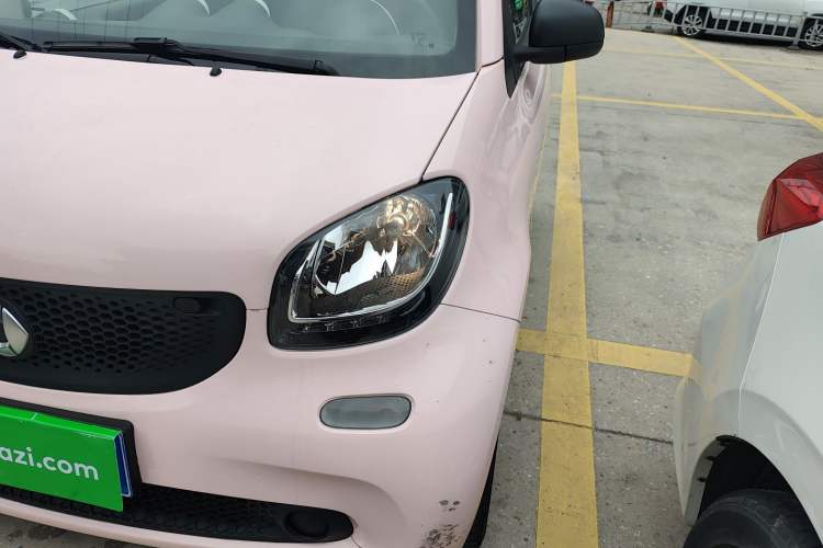 Used smart fortwo 2015 1.0L 52 kW hardtop Dynamic version Left Front Headlight