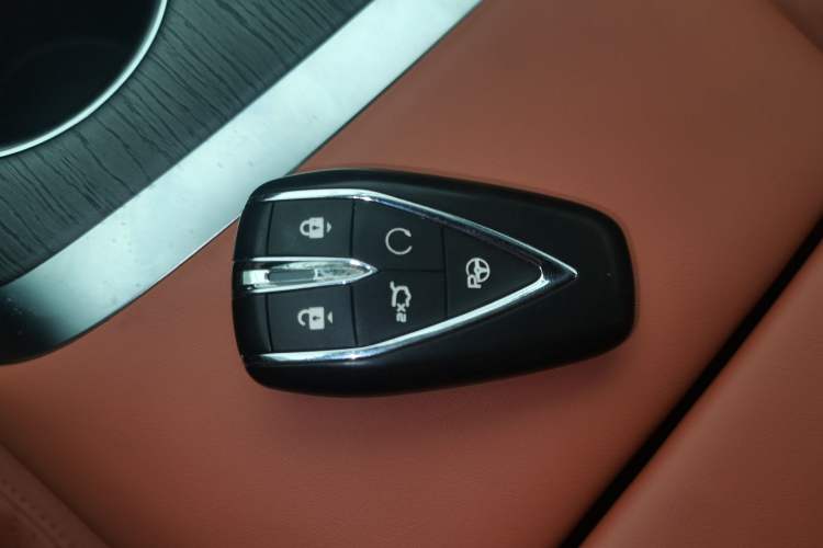 Used CHANGAN CS75 PLUS 2025 4th Generation UItra 2.0T New Blue Whale Smart Intelligent Powertrain Version Interior 1