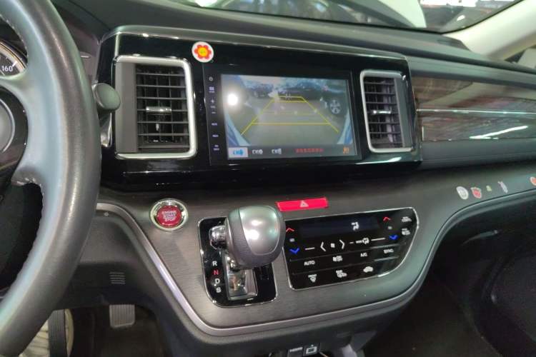 Used Honda Elysion 2016 2.4L Luxury Edition
