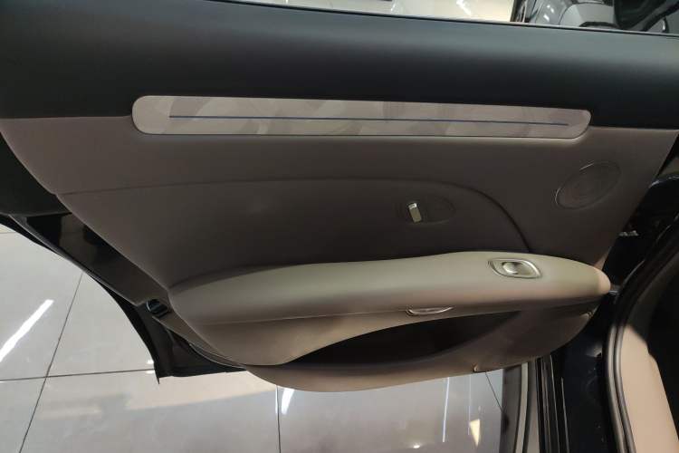 Used IM L6 2025 Ultra Model
