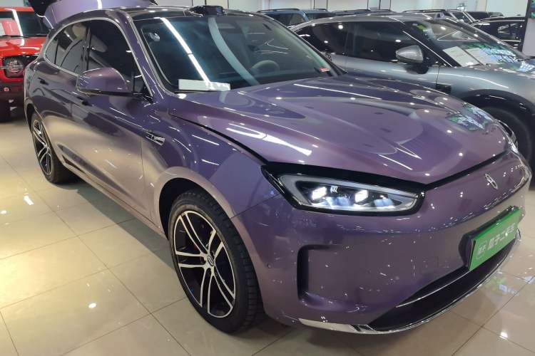 Used Hima AITO M5 2025 Extended-Range Ultra All-Wheel-Drive Version Front Right 45 Deg