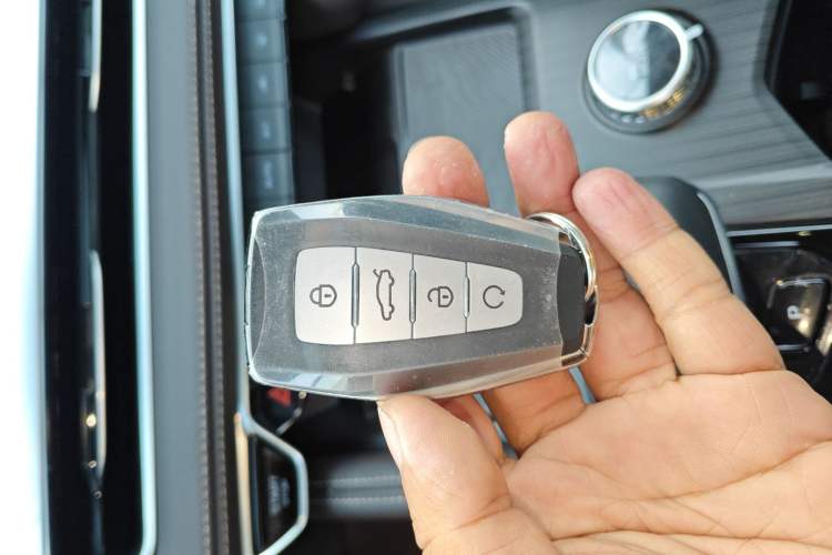 Used Geely Auto Monjaro L 2025 2.0TD Automatic Xingyun Version Vehicle Key