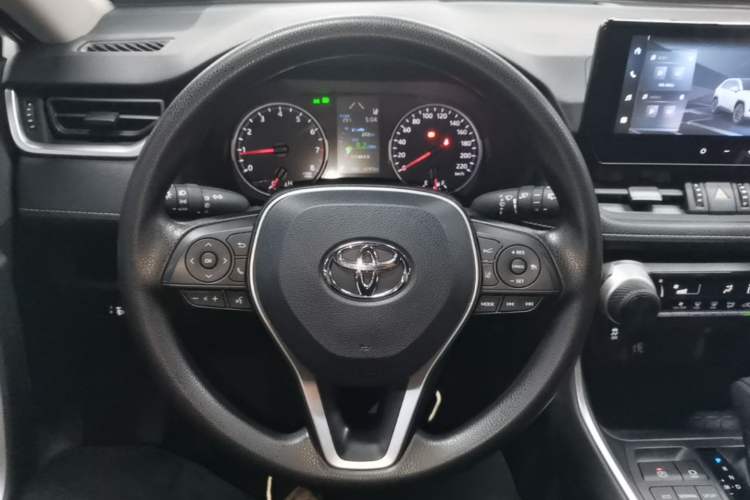 Used Toyota RAV4 2023 2.0L CVT Two-Wheel Drive Urban Edition
