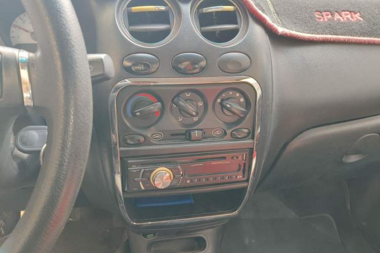 Used Baojun Lechi 2012 Revised Version 1.2L Manual Sporty Edition Dynamic Type
