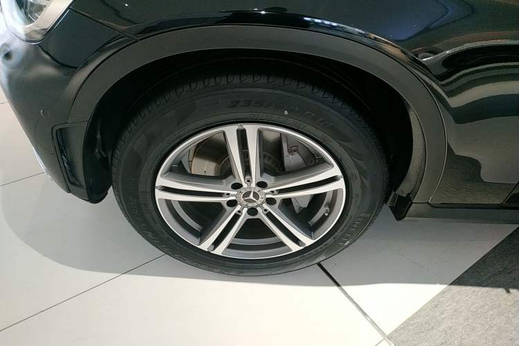 Used Mercedes-Benz GLC 2020 GLC 260 L 4MATIC Luxury Model Left Front Wheel Hub