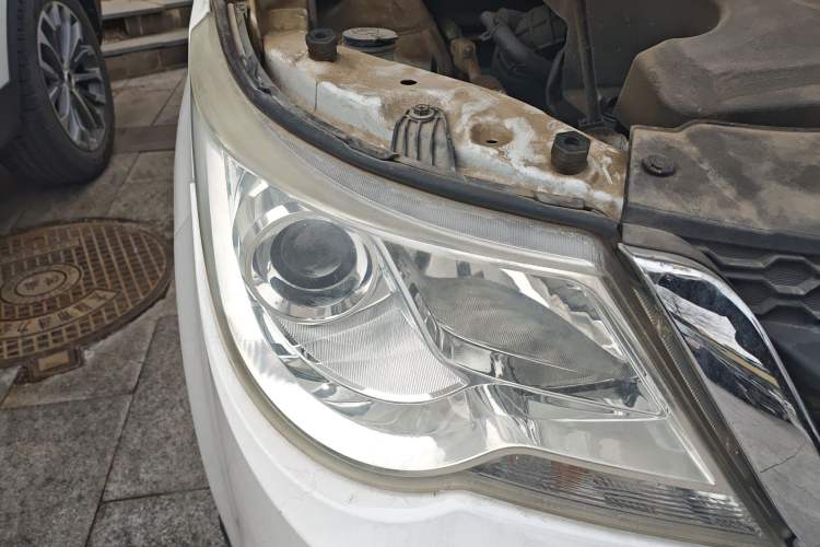 Used Baojun 730 2014 1.5L manual Comfort ESP version 7 seats