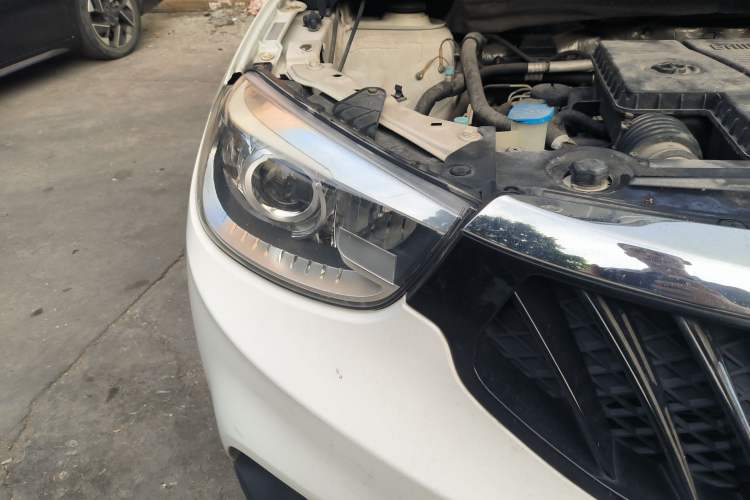 Used Brilliance V3 2016 1.5L Automatic Elite Model
