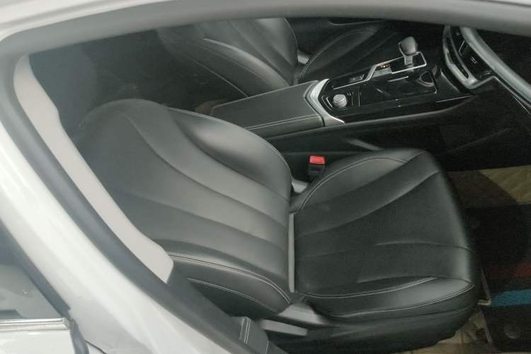 Used Geely Auto Emgrand GT 2020 1.5T MHEV Yaoxiang Edition
