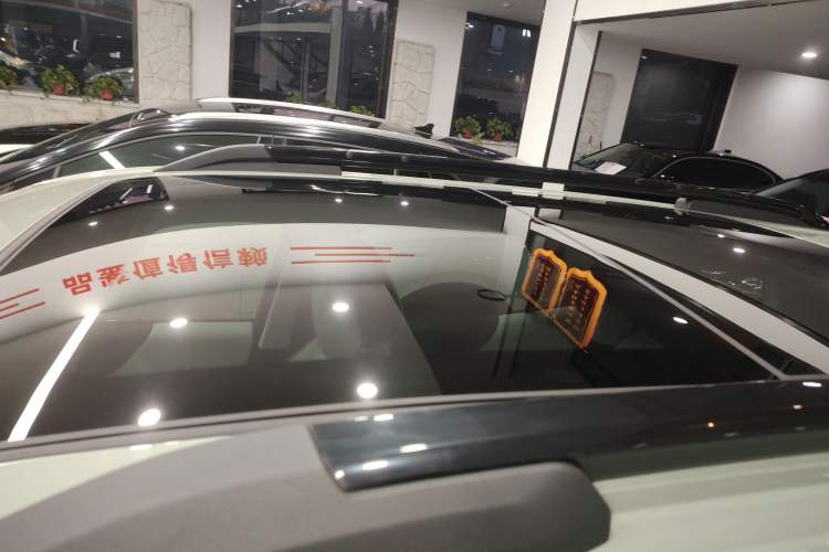 Used Chevrolet Equinox Plus 2024 155km ACTIV Ultimate Edition