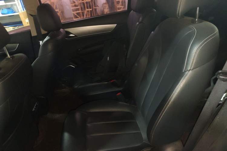 Used BYD Song MAX New Energy 2019 DM 1.5T Smart Connect Advanced 6-Seater China VI Standard
