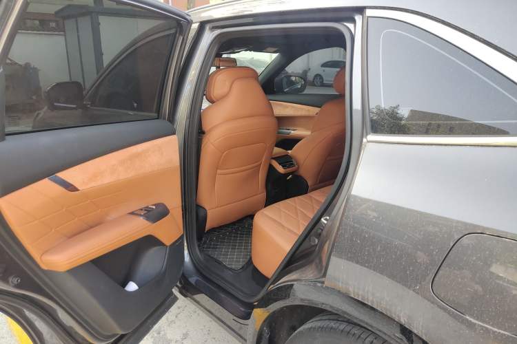 Used CHANGAN CS75 PLUS 2025 4th Generation 1.5T New Blue Whale Smart Flagship Version
