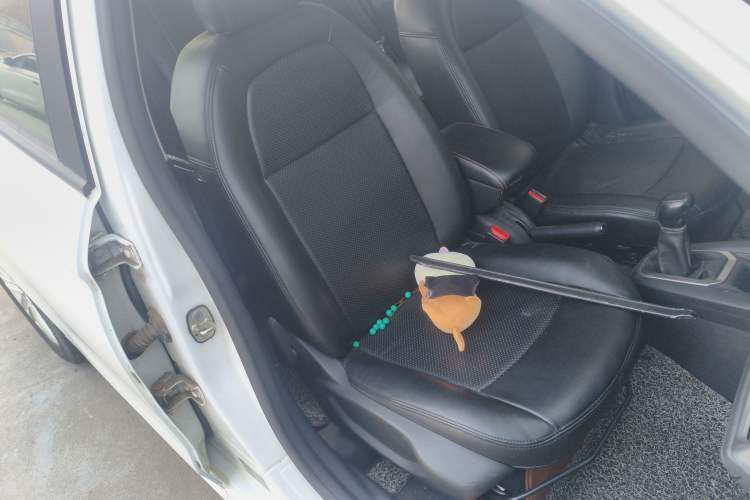 Used Peugeot 301 2016 1.6L Manual Comfort Edition
