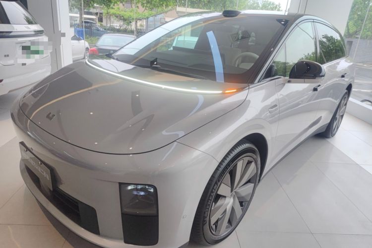 Used Li Auto i6 2025 Model Four-Wheel-Drive Standard Type